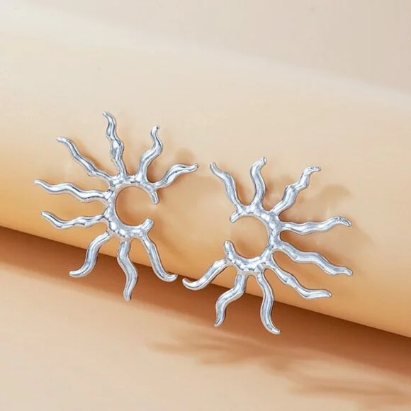 Any 3/$25! Large Silver Sun Stud Earrings - Picture 3 of 6